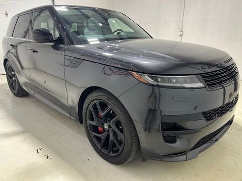 Used 2024 Land Rover Range Rover Sport Dynamic SE AWD/4WD image 8