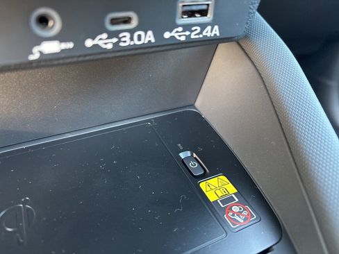 New 2025 Subaru Forester Premium image 23