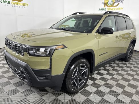 New 2026 Jeep Cherokee Laredo AWD/4WD image 4