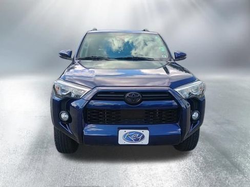 Used 2020 Toyota 4Runner SR5 Premium w/ Moonroof Package AWD/4WD image 9