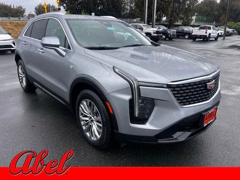 Used 2024 Cadillac XT4 Premium Luxury FWD image 1