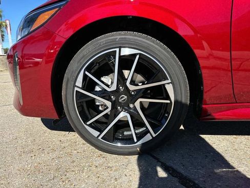 New 2025 Nissan Sentra SR image 3