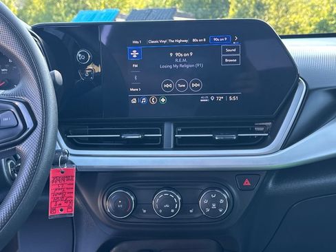 Certified 2024 Chevrolet Trax LS w/ LS Convenience Package FWD image 19