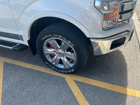 Used 2020 Ford F150 Lariat w/ Equipment Group 502A Luxury AWD/4WD image 5