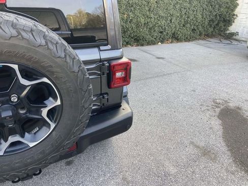 Used 2021 Jeep Wrangler Unlimited Rubicon 4xe w/ Steel Bumper Group image 6