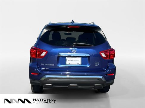 Used 2019 Nissan Pathfinder SV image 4