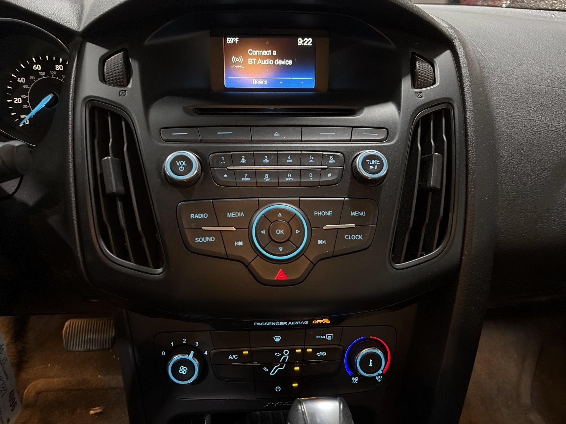 Used 2015 Ford Focus SE FWD image 14