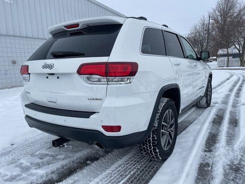 Used 2020 Jeep Grand Cherokee Laredo w/ 18" Wheel & 8.4" Radio Group image 12