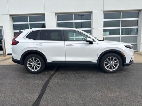 Used 2023 Honda CR-V EX image 3