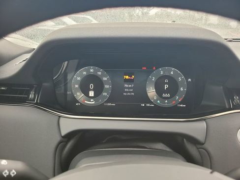 Used 2026 Land Rover Range Rover Evoque Dynamic SE image 29