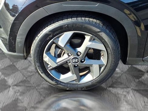 Used 2022 Hyundai Venue SEL image 10