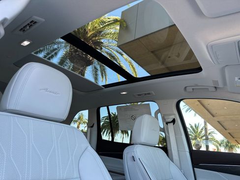 New 2026 Buick Enclave Avenir AWD/4WD image 17