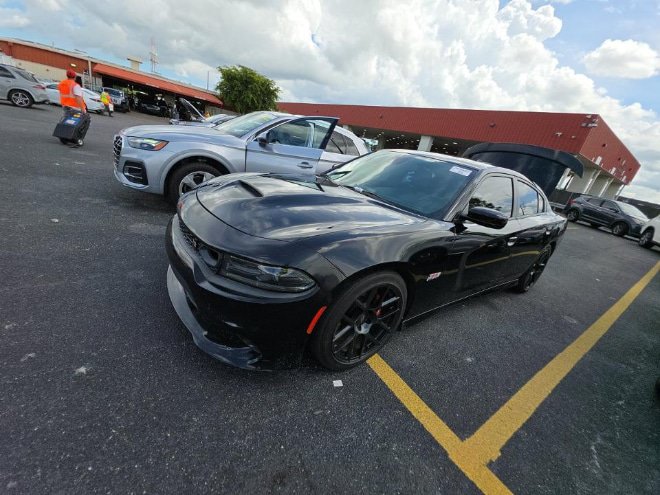 Used 2019 Dodge Charger Scat Pack w/ Technology Group RWD image 1