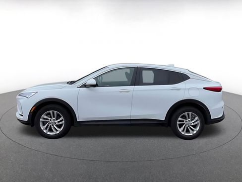 Used 2025 Buick Envista Preferred image 9