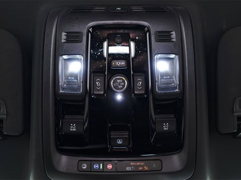 Used 2025 Cadillac Escalade Sport w/ Touring Package image 19