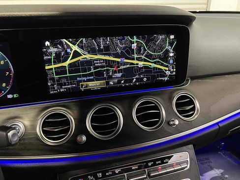 Used 2022 Mercedes-Benz E 350 Sedan image 8