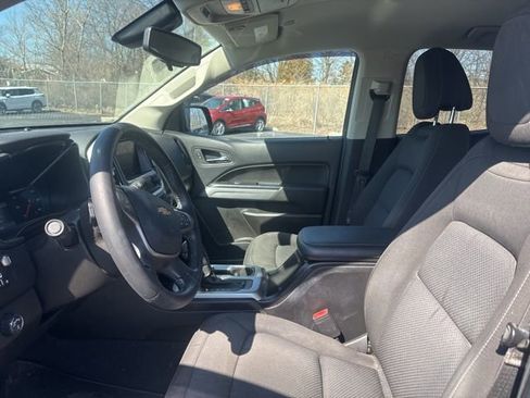 Used 2020 Chevrolet Colorado LT w/ LT Convenience Package image 11