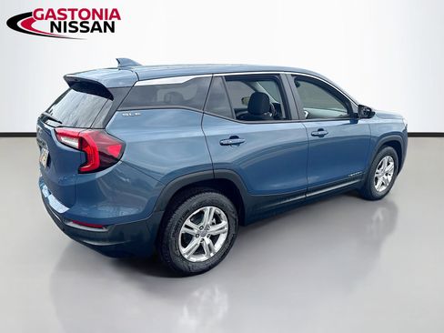 Used 2024 GMC Terrain SLE AWD/4WD image 7