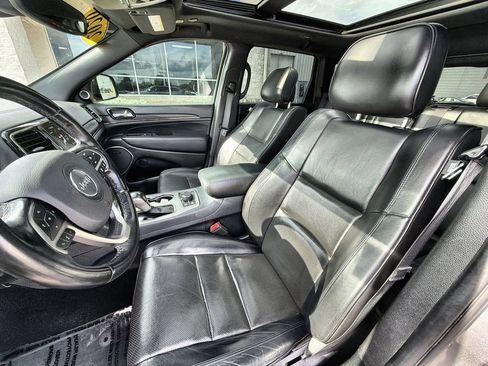 Used 2020 Jeep Grand Cherokee High Altitude AWD/4WD image 13