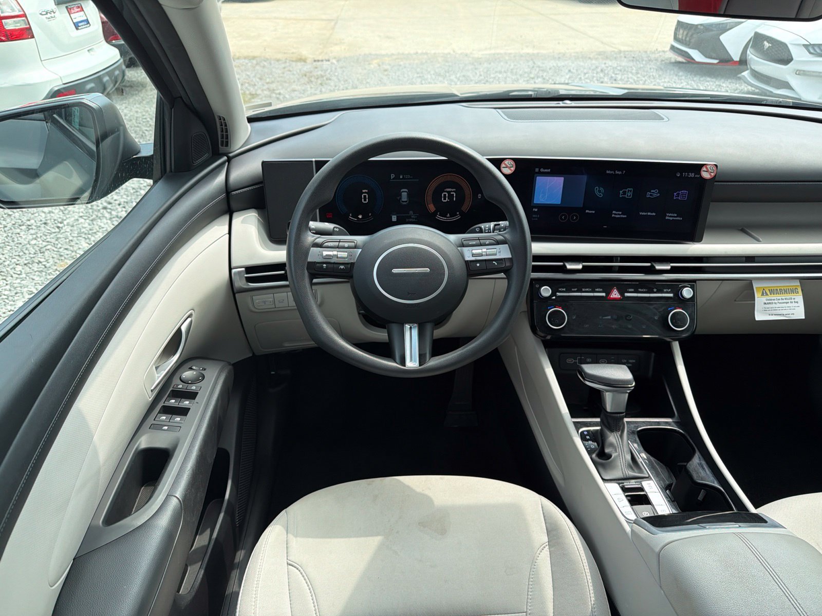 Used 2025 Hyundai Tucson SEL FWD image 11