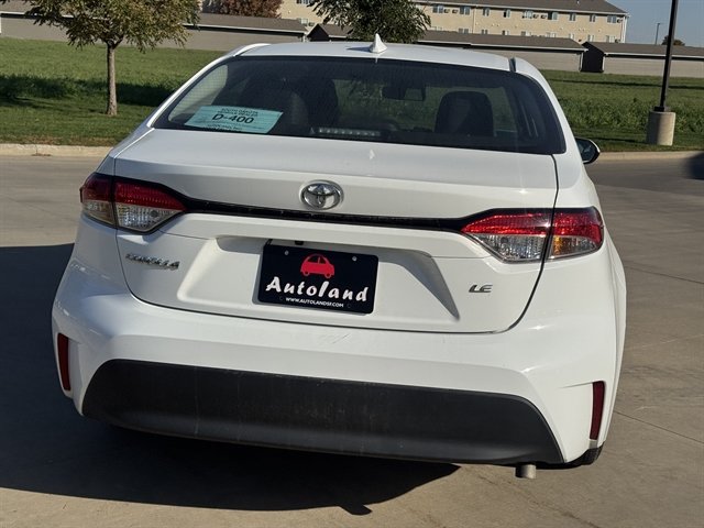 Used 2025 Toyota Corolla LE FWD image 6