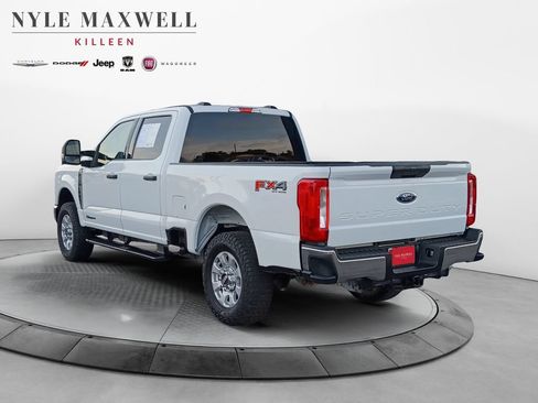 Used 2024 Ford F250 XLT w/ FX4 Off-Road Package AWD/4WD image 14
