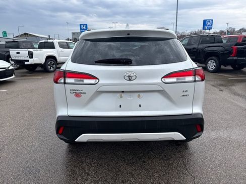 Used 2023 Toyota Corolla Cross LE w/ Moonroof Package image 6