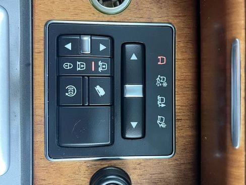 Used 2014 Land Rover LR4 HSE image 20