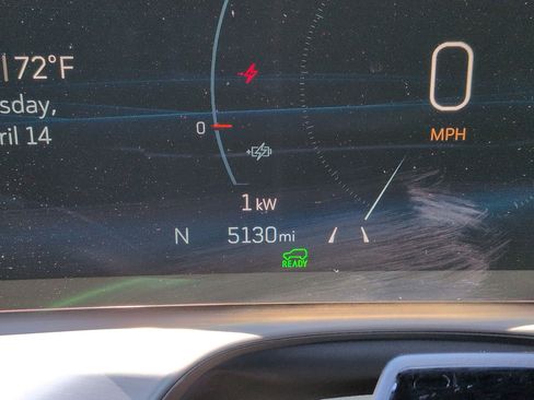 Used 2026 Cadillac Vistiq Platinum image 22