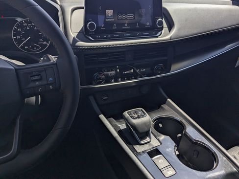 New 2026 Nissan Rogue SV FWD image 10