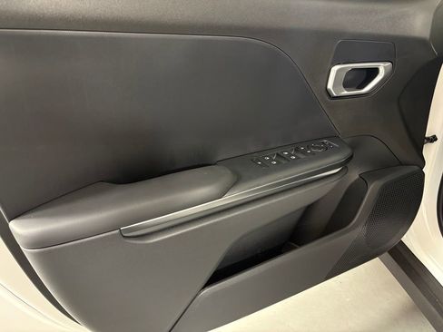 New 2026 Kia K4 FWD image 12