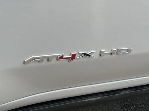 New 2026 GMC Sierra 2500 AT4X AWD/4WD image 32