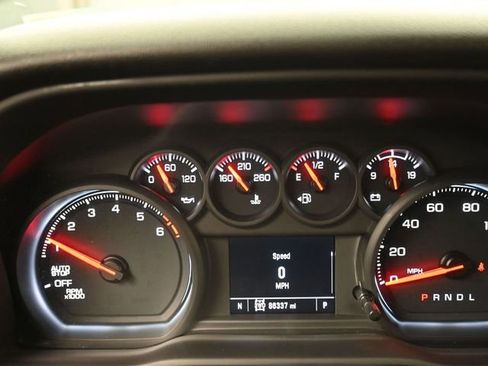 Used 2022 Chevrolet Silverado 1500 Custom Trail Boss image 9