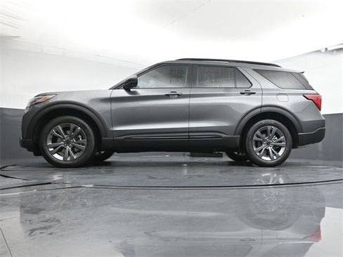 New 2026 Ford Explorer Active w/ Active Comfort Package image 27