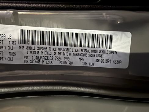 Used 2020 Jeep Grand Cherokee Altitude image 30