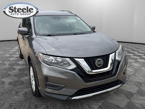 Used 2019 Nissan Rogue S w/ Special Edition Package FWD image 16