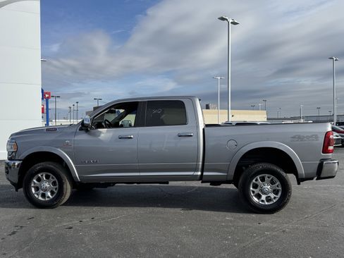 Used 2019 RAM 2500 Laramie image 11