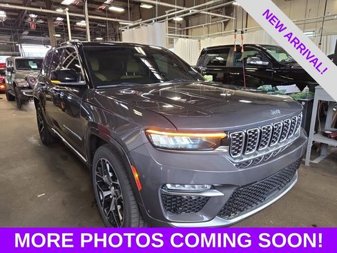 Used 2022 Jeep Grand Cherokee Summit image 9