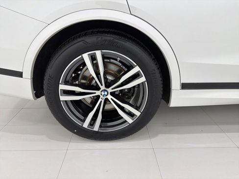 Certified 2024 BMW X7 xDrive40i w/ M Sport Package image 49
