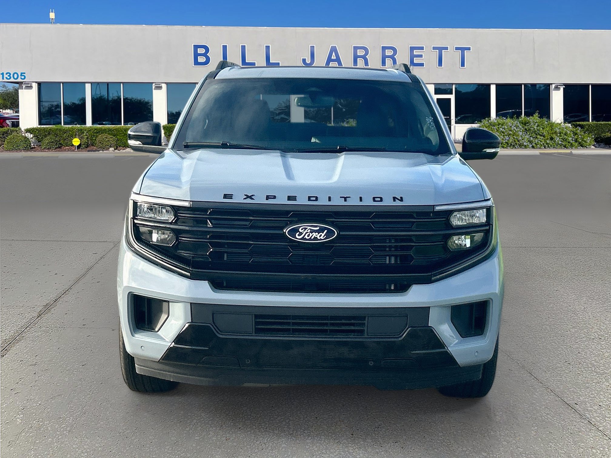 New 2027 Ford Expedition Platinum w/ Stealth Appearance Package RWD image 2