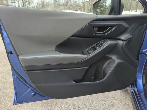 Used 2025 Subaru Crosstrek 2.0i Premium image 15