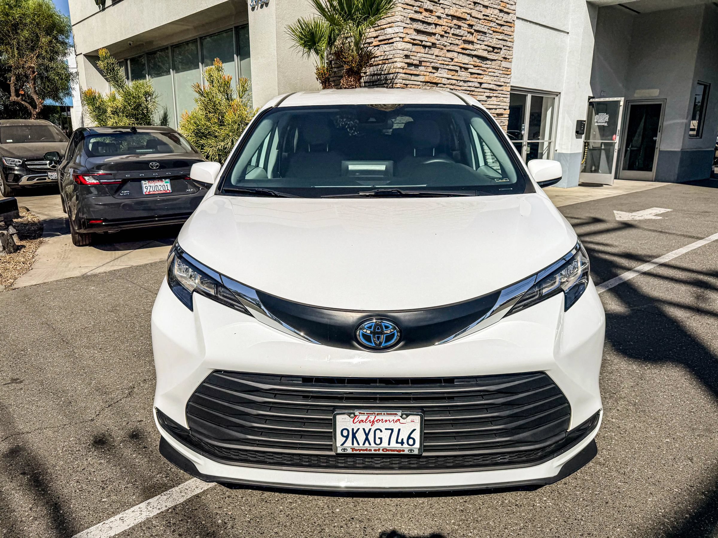 Used 2023 Toyota Sienna LE FWD image 9