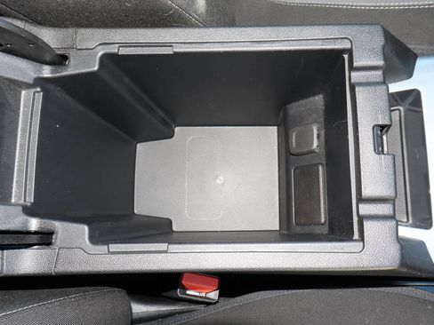 Used 2025 Chevrolet Blazer LT FWD image 25