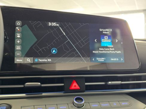 New 2026 Hyundai Elantra Limited FWD image 25