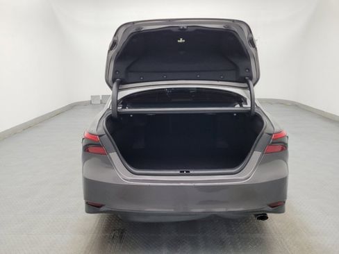 Used 2020 Toyota Camry XLE image 29