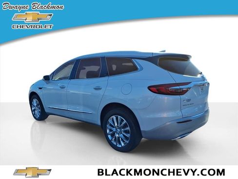 Used 2020 Buick Enclave Essence w/ LPO, Floor Liner Package image 5