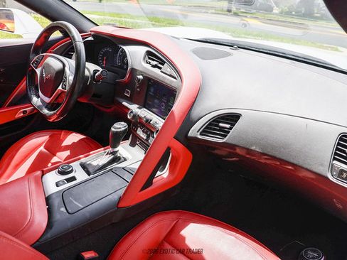 Used 2019 Chevrolet Corvette Stingray Coupe w/ 2LT Preferred Equipment Group RWD image 31