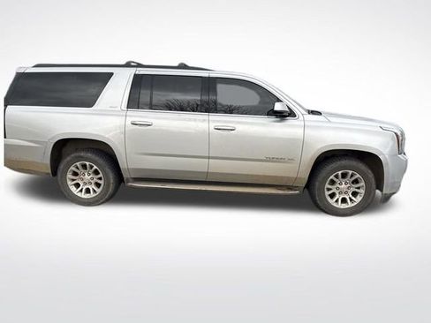 Used 2019 GMC Yukon XL SLT w/ Open Road Package image 2
