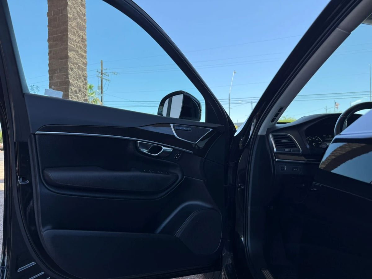 Used 2019 Volvo XC90 T6 Momentum w/ Advanced Package AWD/4WD image 37