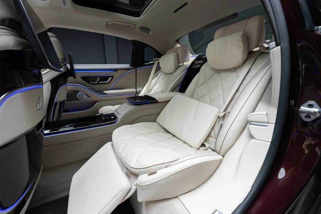 Used 2023 Mercedes-Benz Maybach S 580 4MATIC image 52